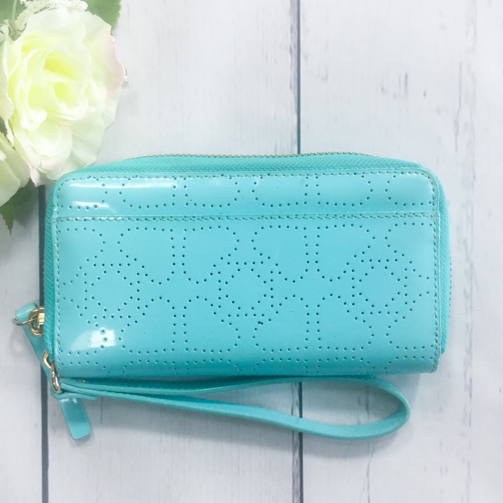 KATE SPADE PERFORATED HEART WRISTLET - Picture 4 of 6